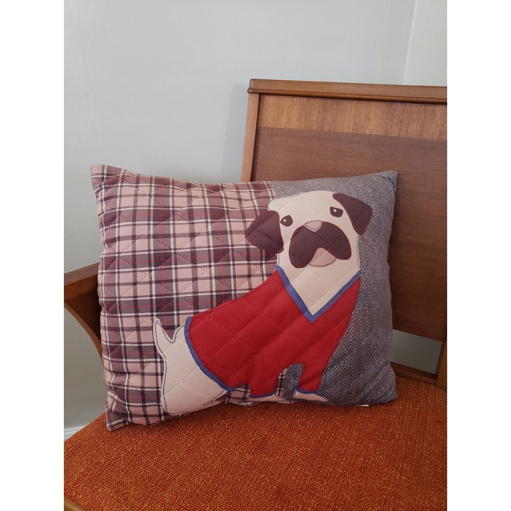 Dog Pillow Pug Quilted Plaid 18 x 15 Decor‎ Herringbone Canine Soft Plush Throw